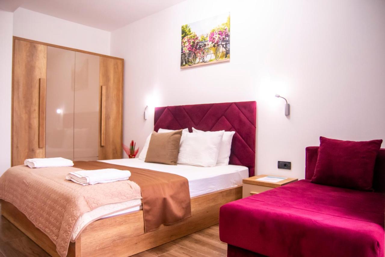 Hotel Lajka Luxury Ulcinj Kültér fotó