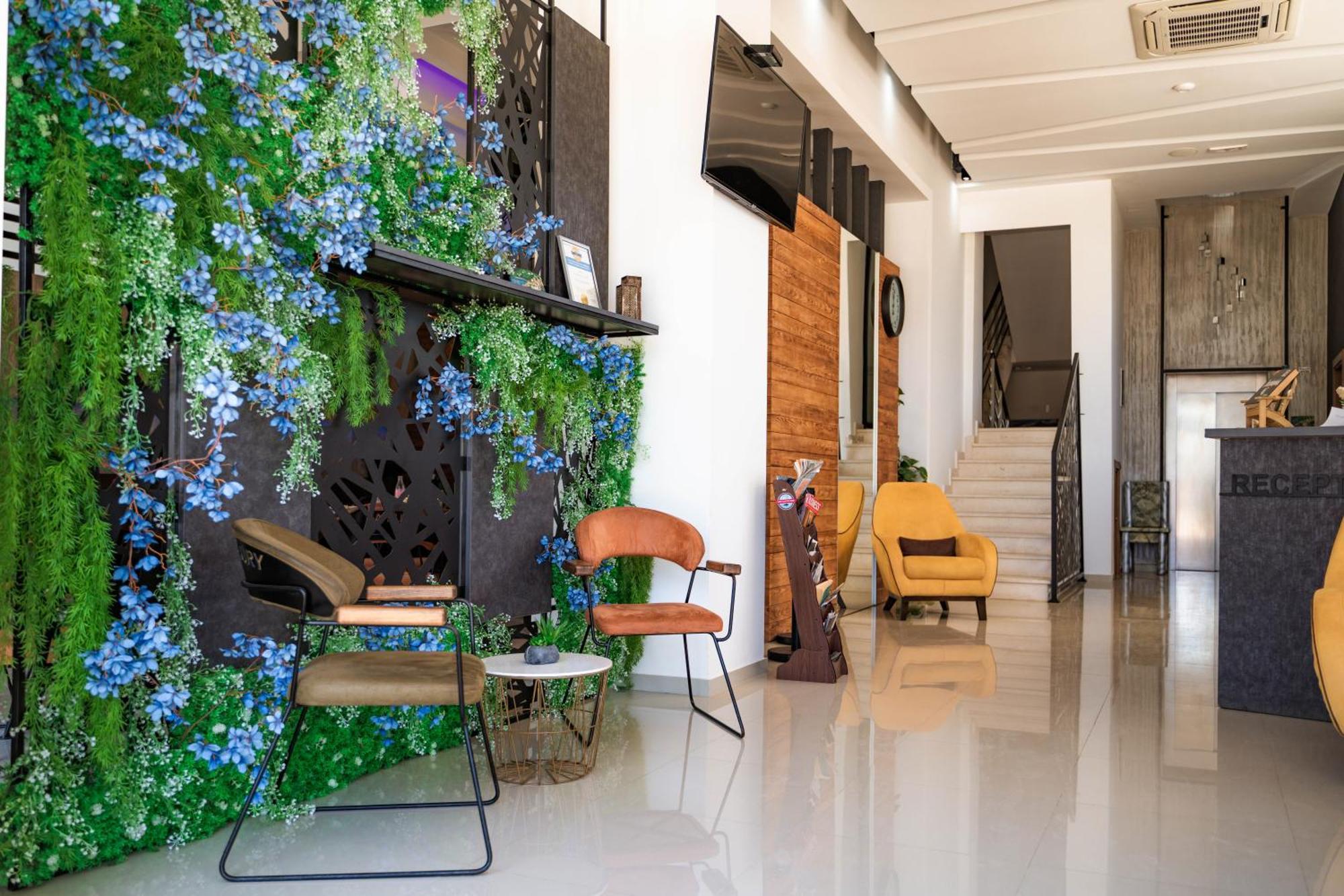 Hotel Lajka Luxury Ulcinj Kültér fotó