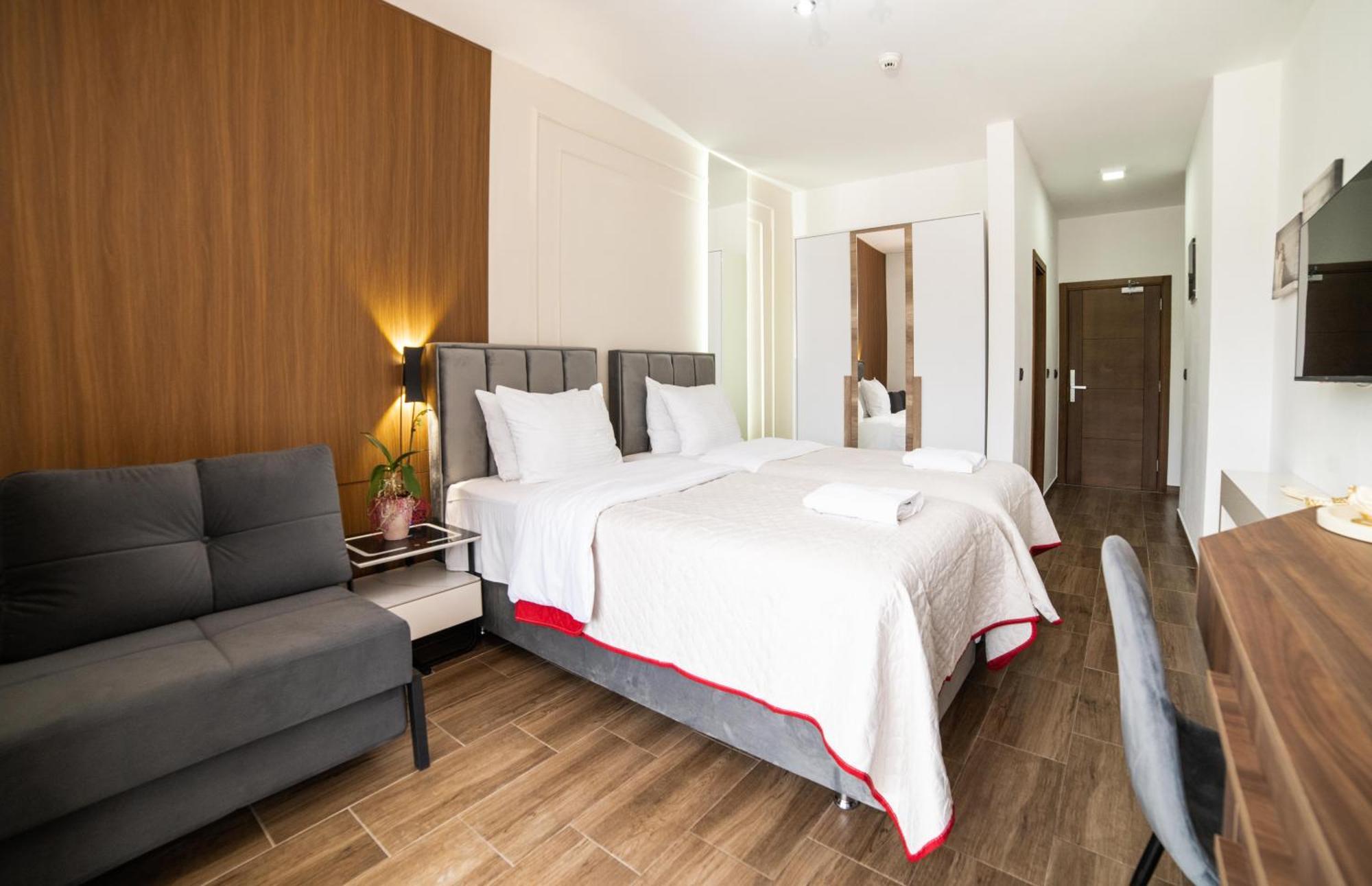 Hotel Lajka Luxury Ulcinj Kültér fotó