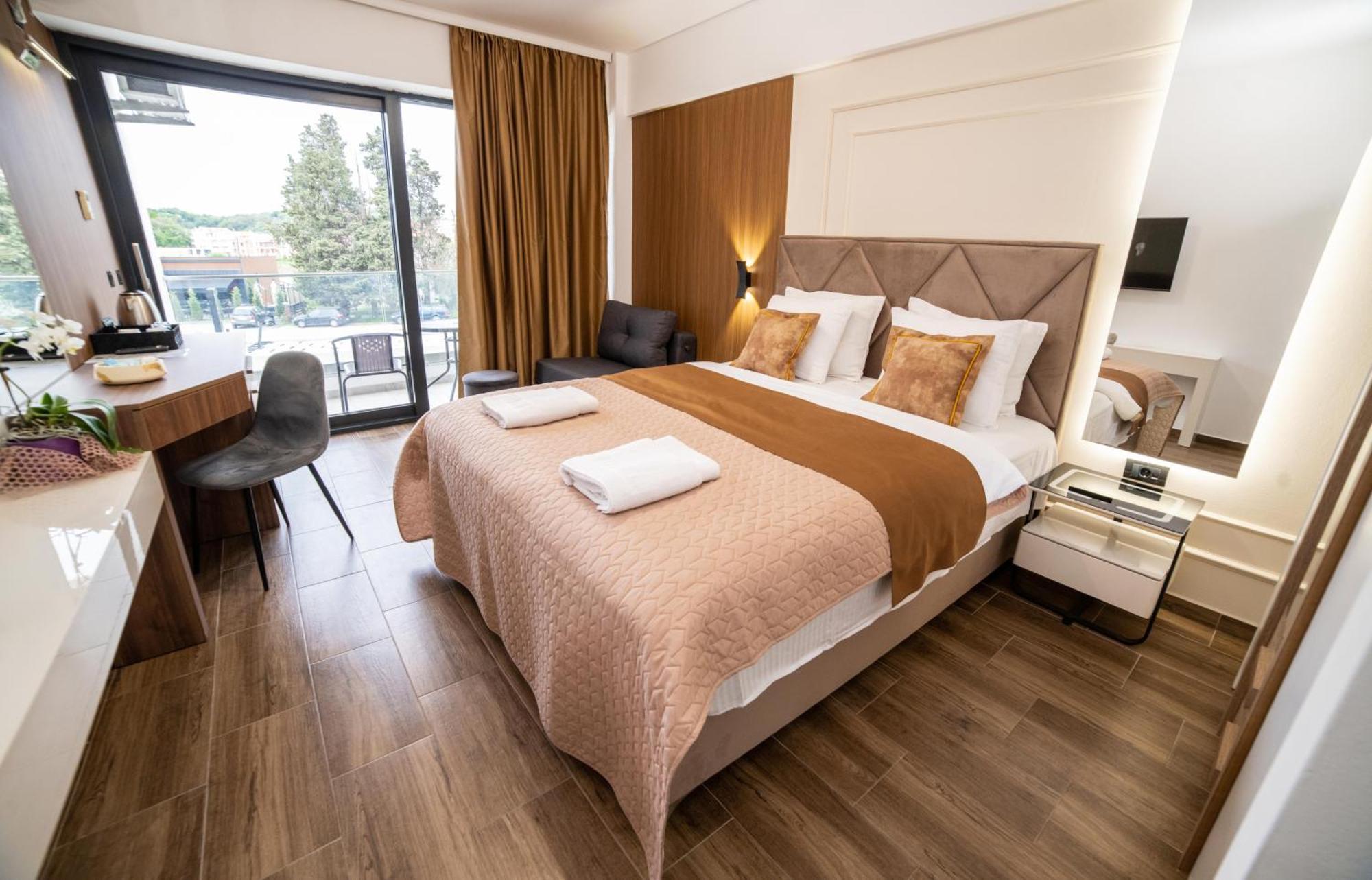 Hotel Lajka Luxury Ulcinj Kültér fotó